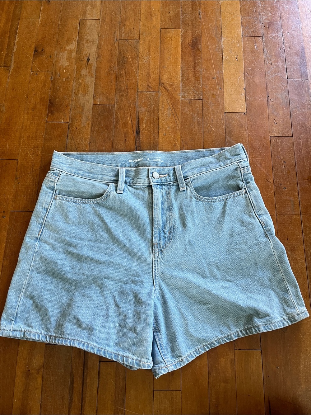Old Navy Light Wash Denim High-Rise WOW BAGGY Shorts
